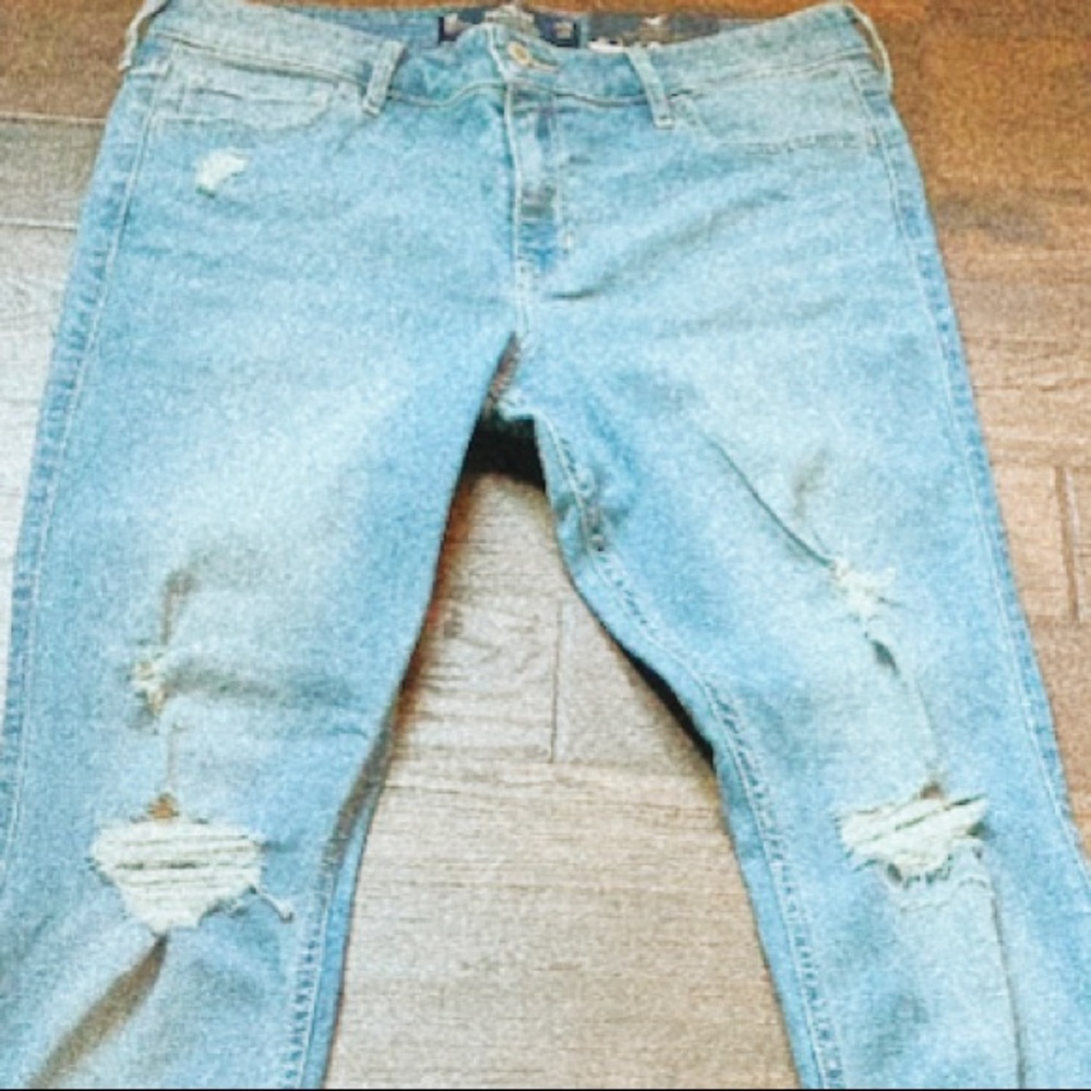 Hollister Mid Rise Crop Super Skinny Jeans - Picture 5 of 10